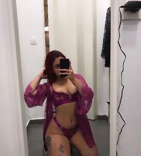 NIÑATA MUY POLLERA SALIDAS X 100€