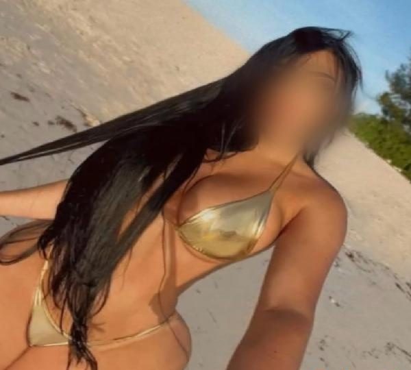 NINFOMANA Y ARDIENTE BUSCA QUIEN LA COJA BIEN RICO EN PEDREGUER