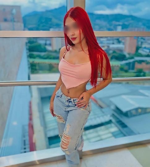 NOS TOCAREMOS LOS DOS BIEN RICO ANDO BIEN MOJADITA EN ALENTISQUE