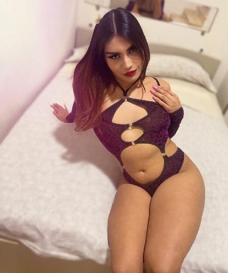 PACK DE HORAS CON CHICA TRANS BIEN CACHONDA EN VALENCIA