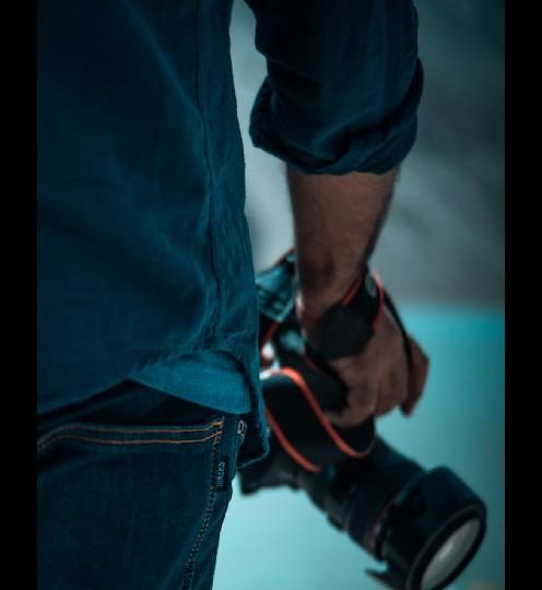 PAGO A COLEGA POR VENIR A GRABAR EN BURGOS