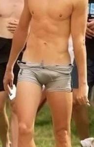 PAGO A MUJER DISCRETA EN BADAJOZ