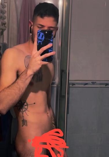 PAJAS CHICO JÓVENES EN ESPAÑA