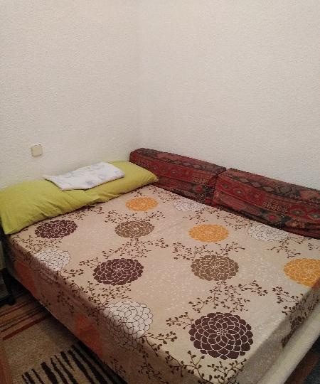 PARA CHICA JOVEN SOLTERA SIN ALOJAMIENTO EN MADRID