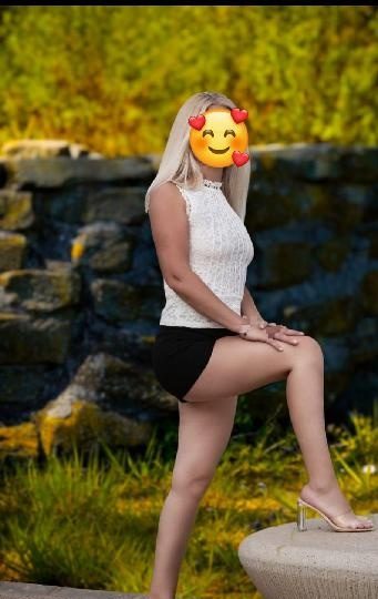 PAREJA ATRACTIVA Y DIVERTIDA EN TORREVIEJA