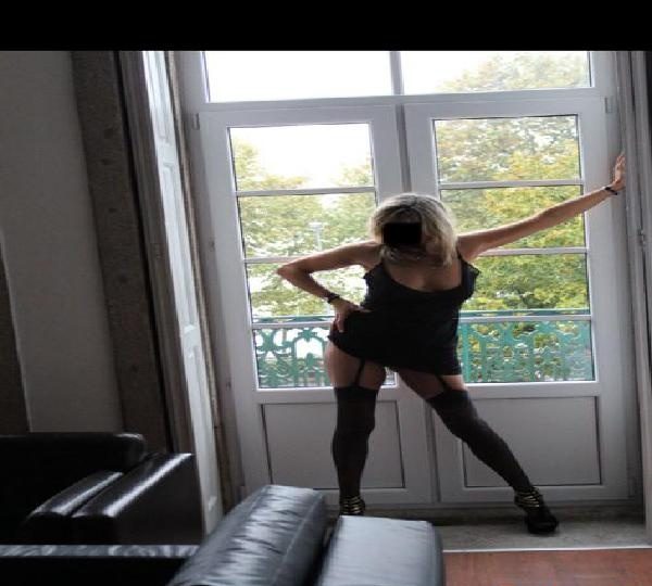 PAREJA BUSCA MORBO EN ESPAÑA