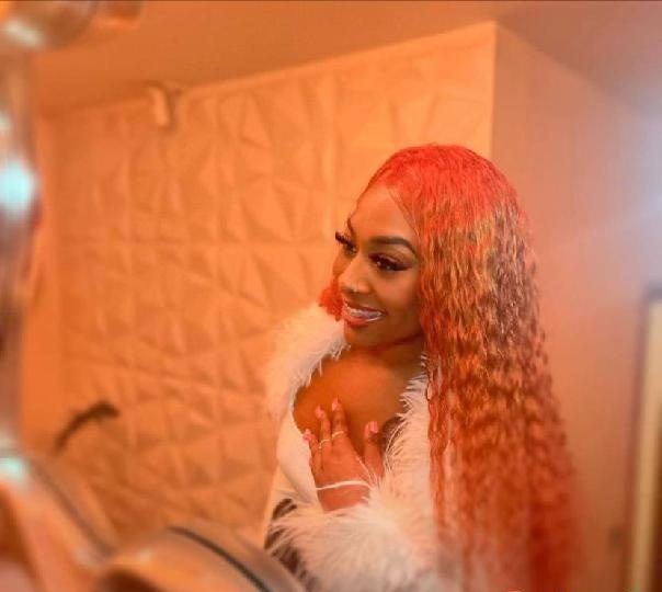 PETARDA CON GANAS DE QUE ME PENETRES