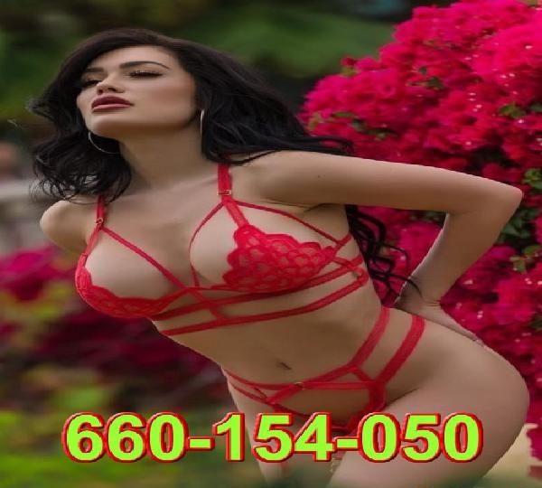 PILAR TENGO UNAS TETAS RICAS Y JUGUETONAS, CORRERTE EN MIS TETITAS EN GAUCÍN