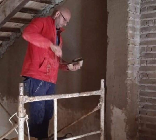 PINTO ,PISOS GRATIS A MUJERES EN L'ELIANA