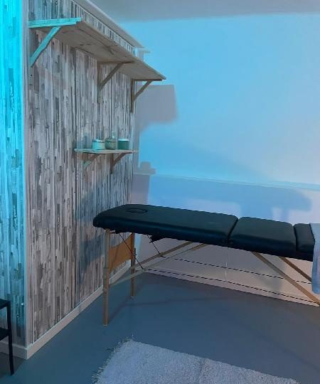 PLAZAS PARA CHICAS CON EXCELENTE UBICACIÓN. EN VALENCIA