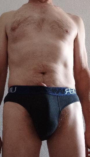 POLLA PARA MAMAR LOS DOS EN ALQUERÍAS DEL NIÑO PERDIDO