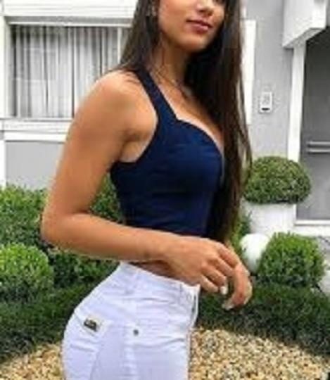 SECRETARIA CACHONDA , CORRETE EN MI BOCA EN ÁVILA