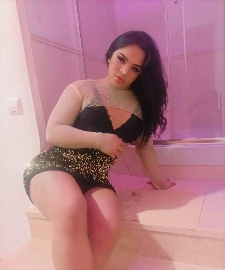 PRISCILA BRASILEÑA , CACHONDA E IMPLICADA EN VALENCIA