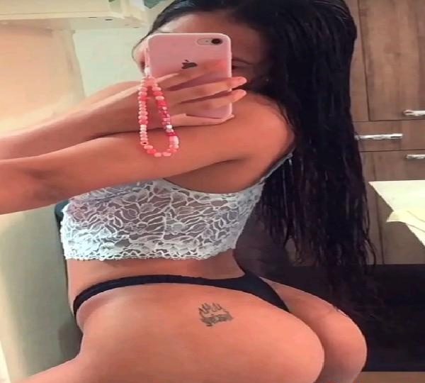 QUIERES ESTAR CONMIGO ? PARA DIVERTIRNOS? ? ? ? EN COVELO