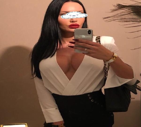 RAQUEL HERMOSA TRANS EN BADAJOZ