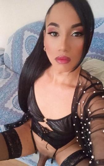 RICA TRANS CON POLLA BABOSITA