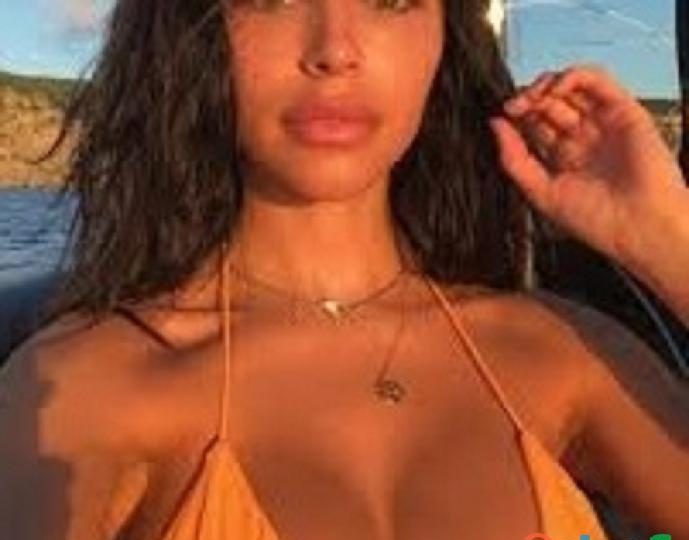 LATINA DE 22 AÑOS CON GANAS DE LECHE EN MOGUER