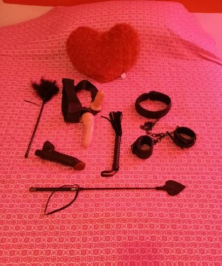 SOMOS DOS CHICAS LATINAS, HACEMOS TODOS LOS SERVICIOS EN ALGIMIA DE ALMONACID