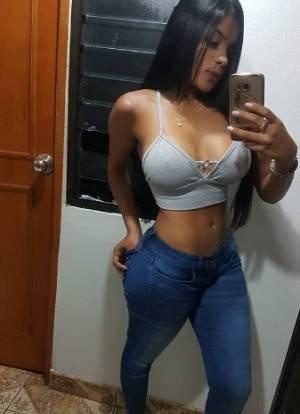 SOY ANDREINA UNA LATINA MUY SEXY ! ! ! ! EN CALZADILLA DE TERA