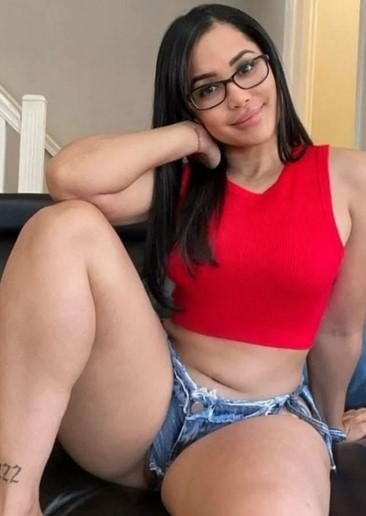 SOY CAMILA MUJER MUY CACHONDA, CARIÑOSA / EN ALMAGRO