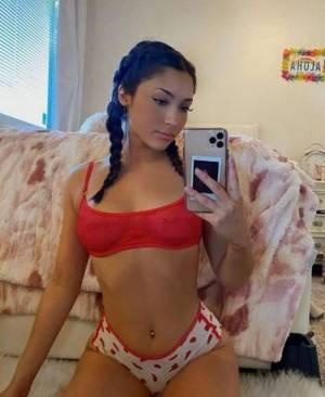 SOY DENISA TU LATINA EXUBERANTE, EN CAMPOFRÍO