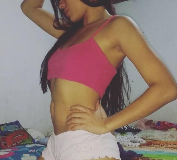 SOY LA NIÑATA MÁS CALIENTE QUE HAYAS PODIDO CONOCER?¿? EN BAÑOS DE VALDEARADOS