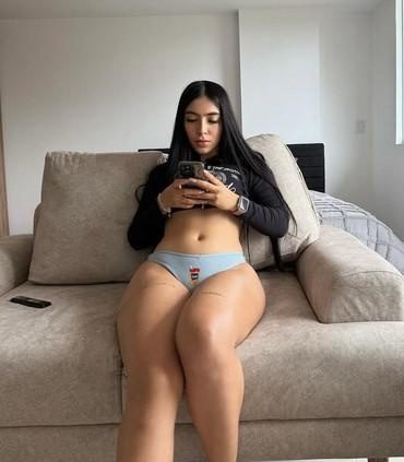 SOY MARIELA UNA PUTITA MUY CACHONDA /// EN ABADÍA