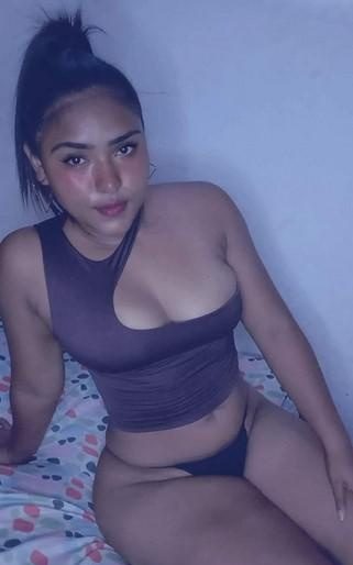 SOY SONIA BUSCO ES UN HOMBRE PARA FOLLAR. * EN ACEDERA