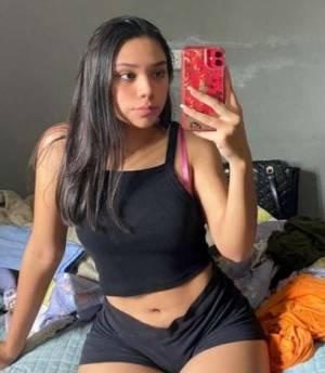 SOY TODA UNA MÁQUINA EN LA CAMA MUY MORBOSA DE VERDAD*** EN BIENVENIDA