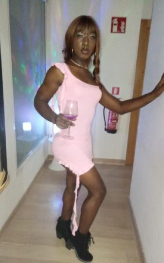 SOY TODO LO QUE BUSCAS PARA UNA PRIMERA VES CON UNA TRANS EN VALENCIA