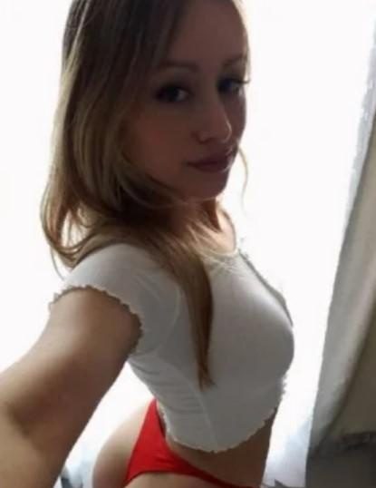 SOY UNA CHICA AMANTE DEL SEXO /* /* /* /* EN ALOCÉN