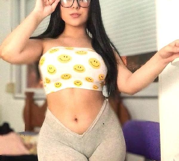 SOY UNA CHICA CACHONDA Y SUMISA, LLAMAME CARIÑO Y HAZME TUYA EN CÁCERES