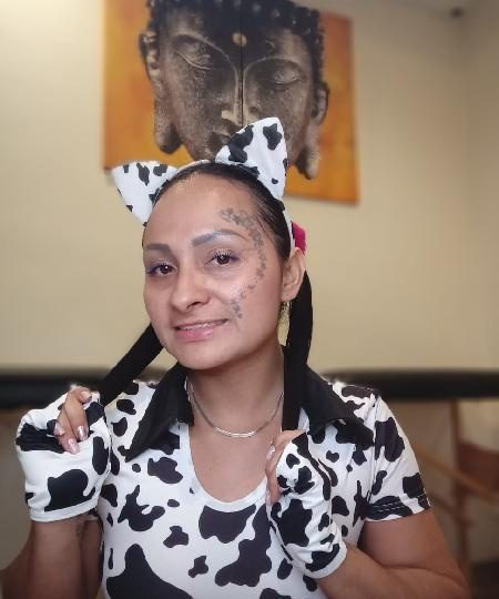 SOY UNA CHICA MUY TRAVIESA VEN Y CONOCEME