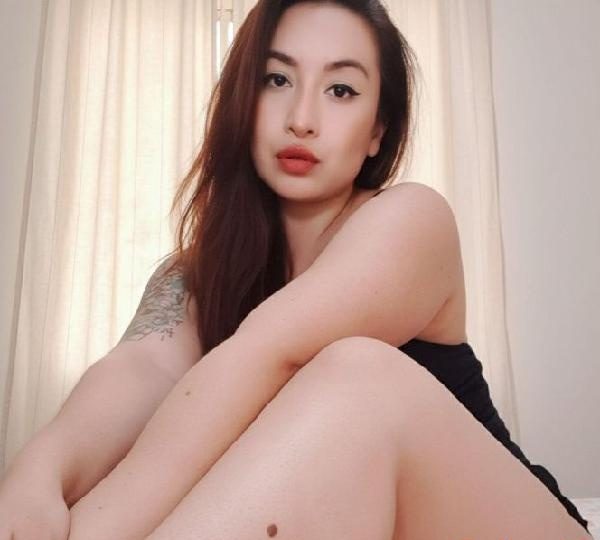 SOY UNA LATINA CACHONDA Y JUGUETONA. ¡OS ESPERO EN WWW.OBSEXIONCAMS.COM! 640979962 EN ESPAÑA