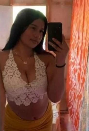 SOY UNA MORENAZA QUE BUSCA SEXO AHORA ! ! ! EN BARCIENCE