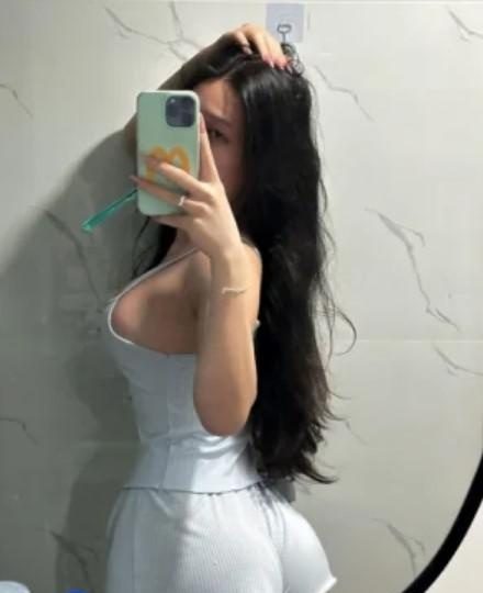 SOY UNA MUJER COLOMBIANA SEXY CALENTITA / / / EN BALONES