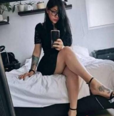 SOY UNA MUJER JOVEN Y MUY DOMINANTE A CORUÑA EN A CORUÑA