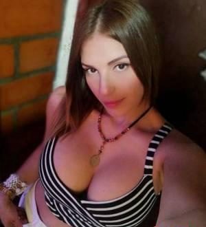 SOY UNA MUJER MUY BUENA EN LA CAMA / / / EN BARRIKA