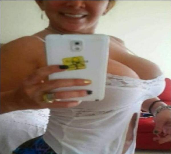 SOY UNA PUTITA MUY GUARRA, EN BARBERÀ DEL VALLÈS