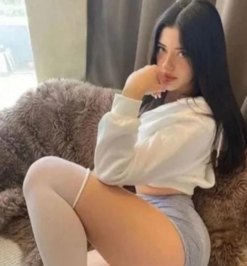 SOY UNA TEEN RECIÉN INICIADA EN SEXO TELEFÓNICO 803 464 372 / / / EN VALENCIA