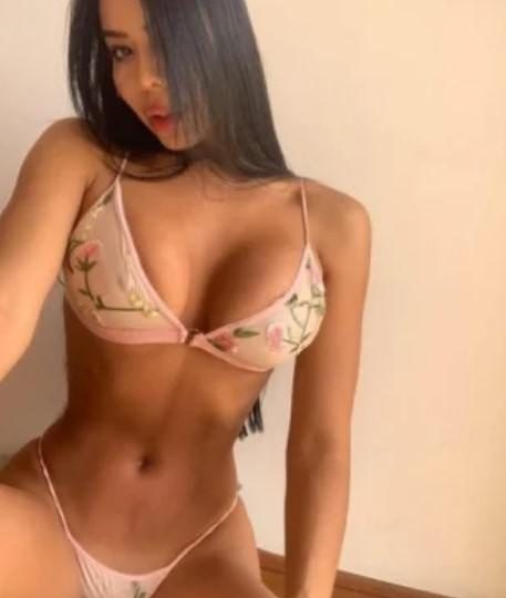 SOY UNA TIA LATINA SEXY Y ERÓTICA / / EN A CORUÑA