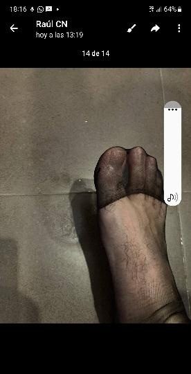 SUMISON PAGO A TIAZO CON OLOR FUERTE DE PIES Y CALCETINES DE NYLON SUDADOS EN MADRID