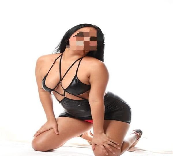 TE DOY UNA BUENA MAMADA// 605217833