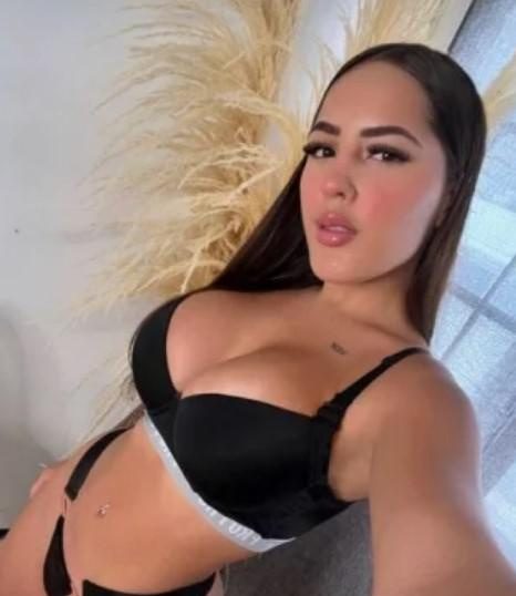 TE GUSTAN MIS TETITAS EH, IMAGINATE TU POLLA ENTRE MIS TETAS, /* EN ÁVILA