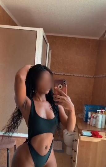 TE LA CHUPO Y ME VOY MASTURBANDO//SALIDAS 24H