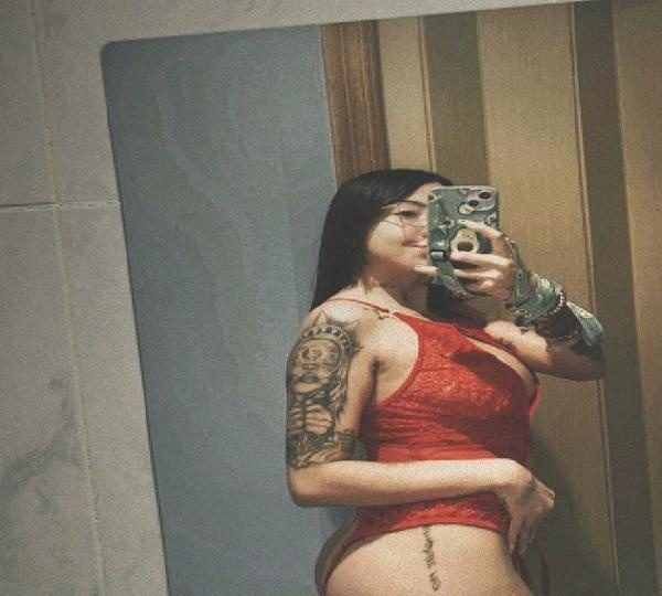 TE QUITO LA LECHE Y ME LA TIRAS EN MIS TETAS