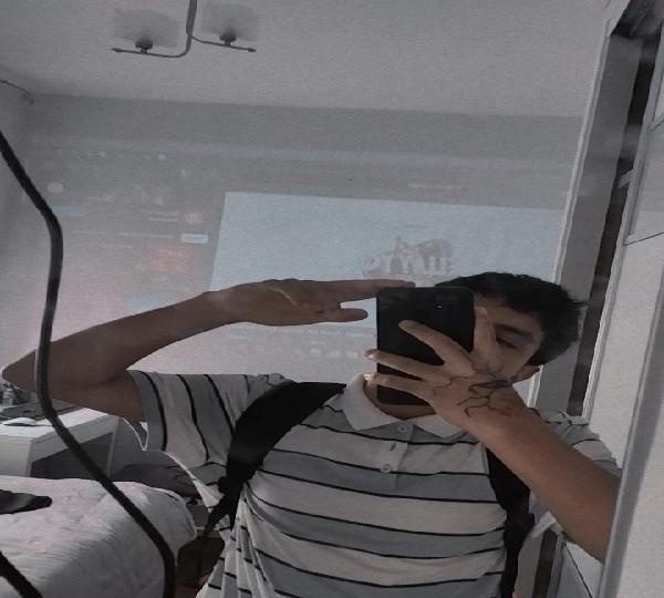 TENGO 18 AÑOS BUSCO SEXO EN SEVILLA