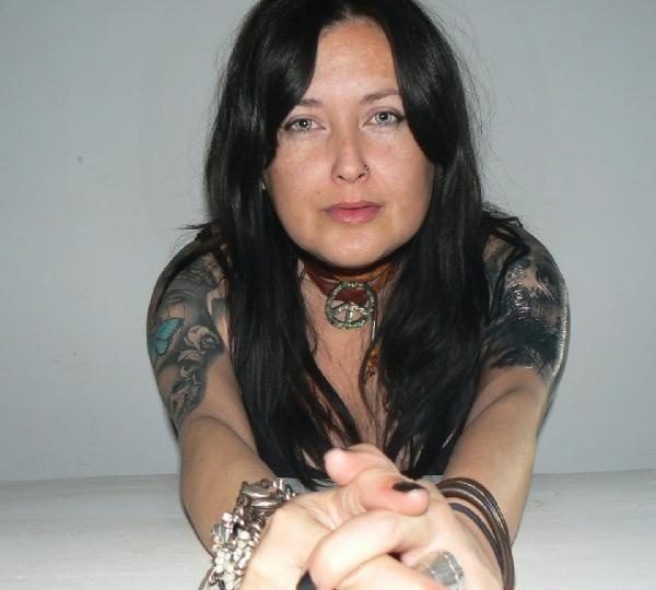 TINERFEÑA DESEA CONTACTAR CON HOMBRES VICIOSOS EN PIÉLAGOS