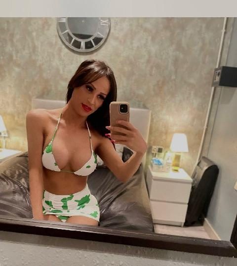 TRANS FIESTERA Y DE BUENAS TETAS EN VALENCIA