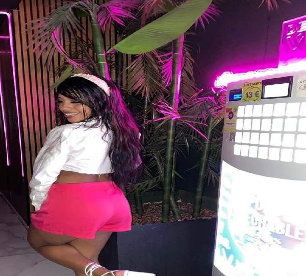 TRANS MORBOSA Y CALIENTE SUPER GUARRA EN VALENCIA